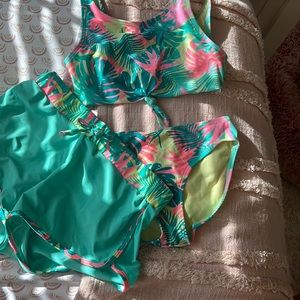 Bathing suit set!! 🌊👙